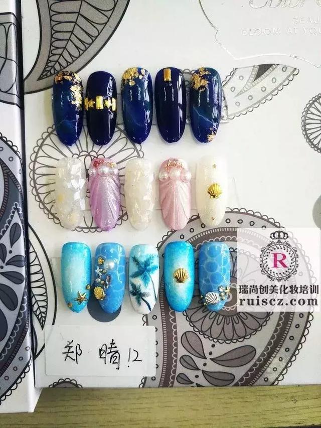 新生入學(xué)&老生月考：年輕nice有實力，熱愛化妝沒道理！