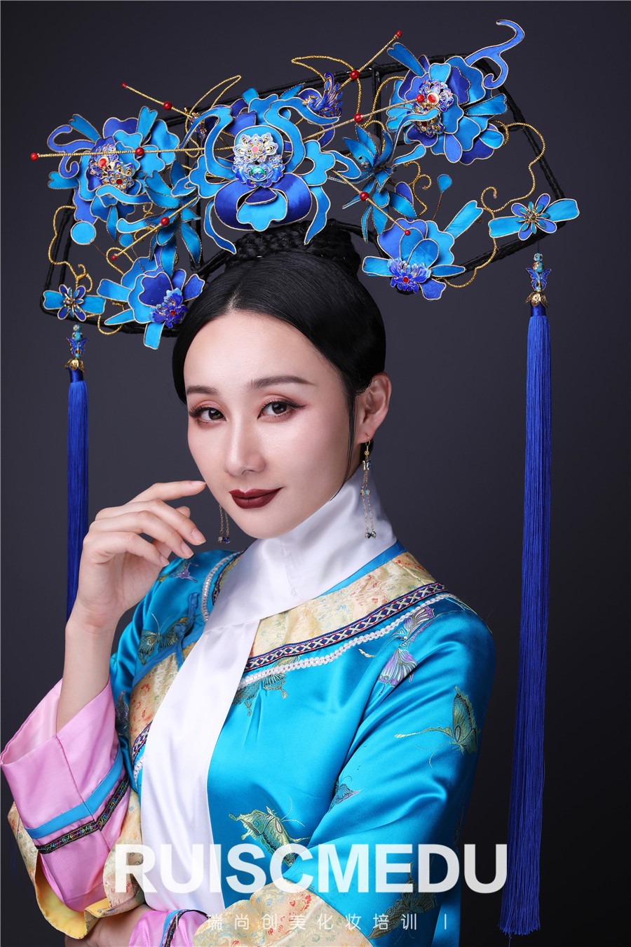 學(xué)彩妝